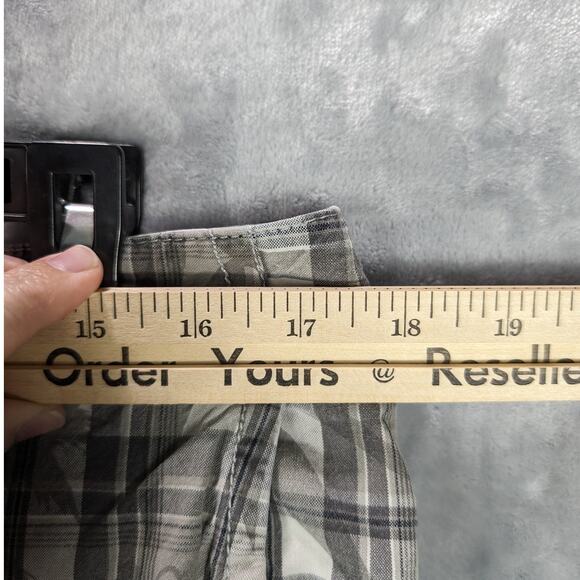 Urban Pipeline Shorts Mens 34 Plaid Chino Flat Front Gray Preppy Y2K CLEARANCE - Picture 3 of 8